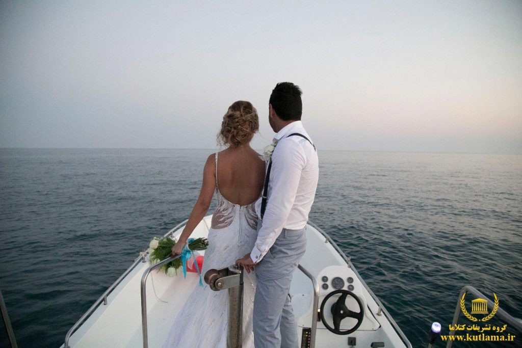عروسی ایرانی روی قایق بادبانی